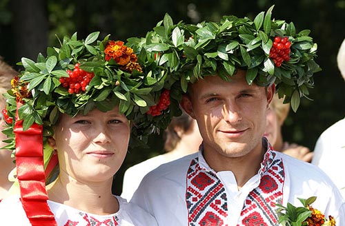 Современные и старинные русские свадебные обряды в России